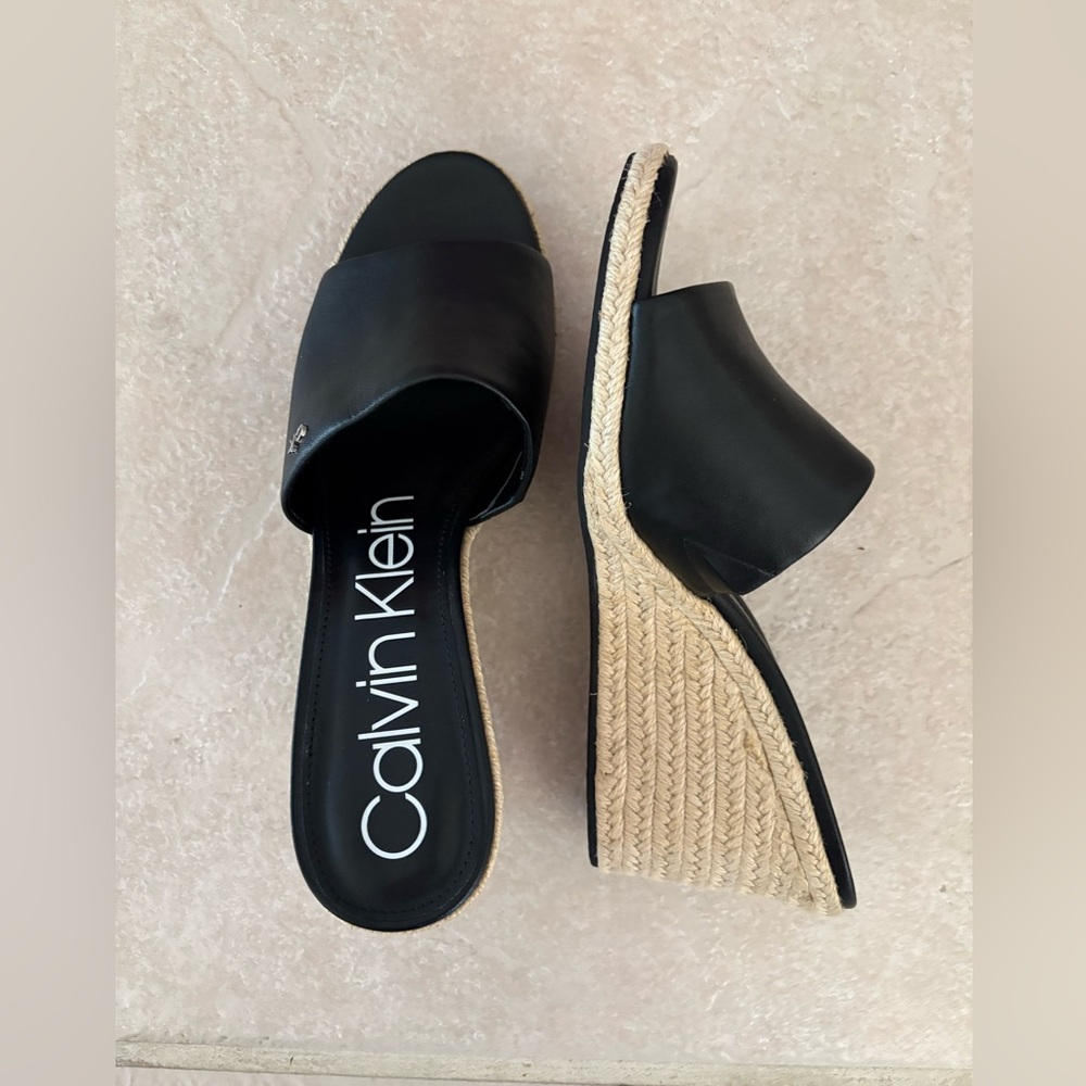 NWOT Calvin Klein Britta Leather Wedge Sandals - Size 10